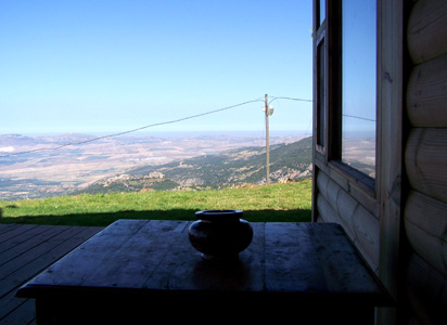 נוף מהמרפסת - עיו קניה